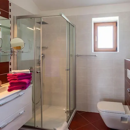 Vakantiehuis Nice In *